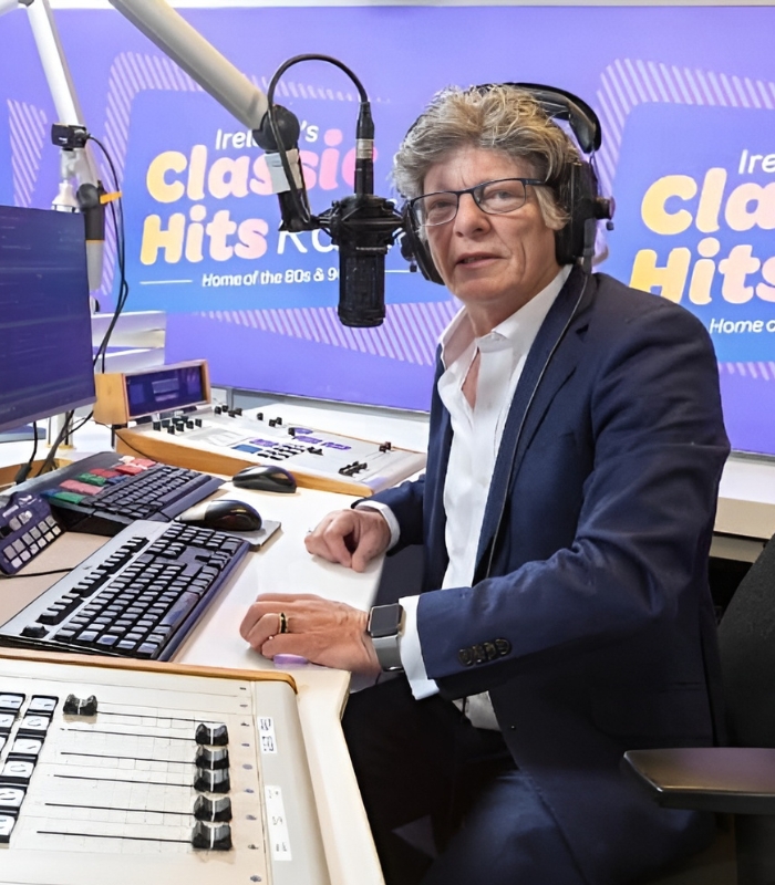 classic hits presenter in radio station